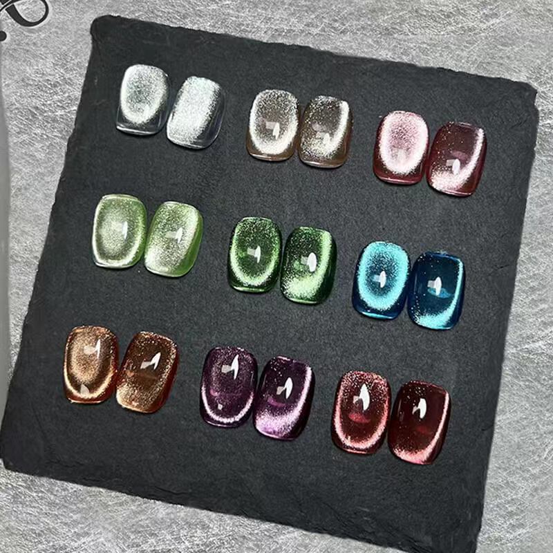 Shiny magnetic cat eye nail gel with intense sparkle
