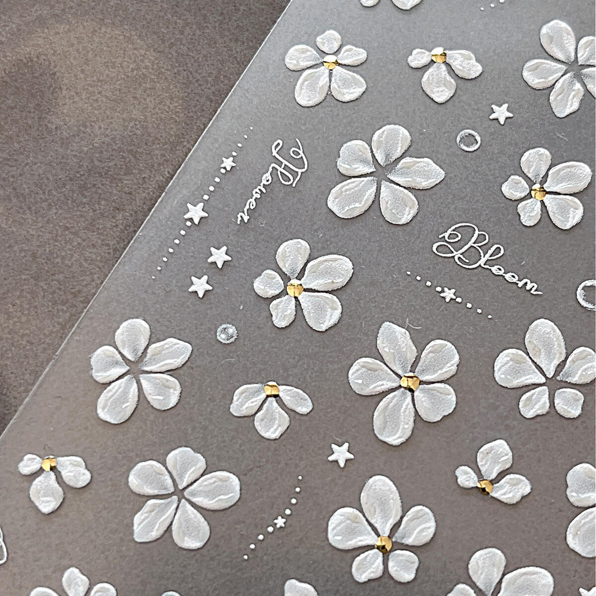 White Five-Petal Flower Nail Stickers – Floral Nail Art Decals