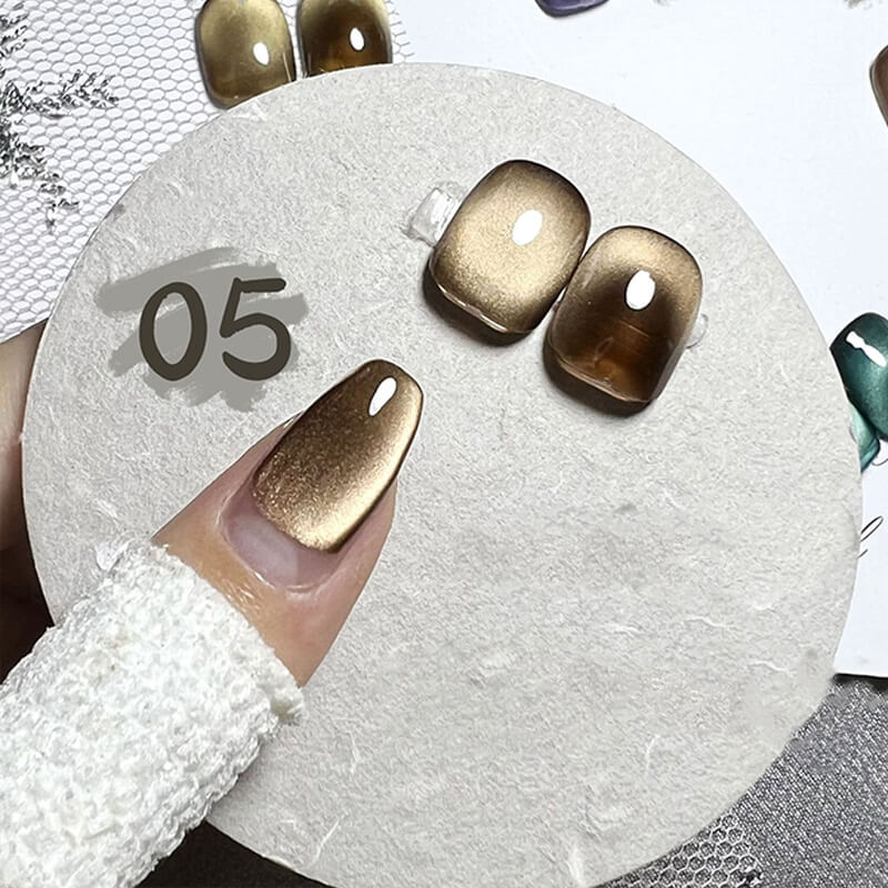 Fine Glitter Cat Eye Gel Polish – High Shine Magnetic Nail Gel